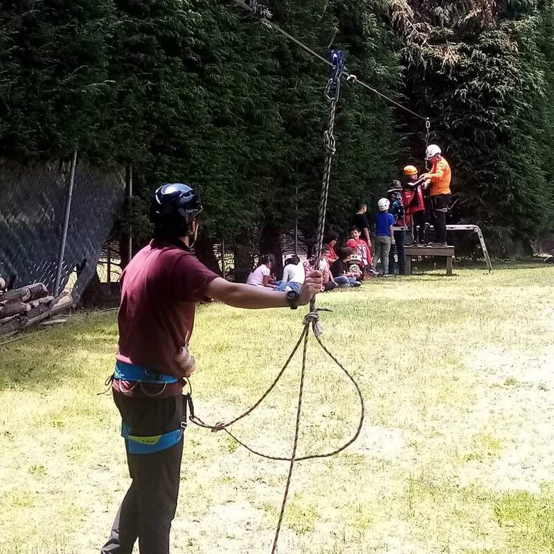 Contamos con tirolesa.