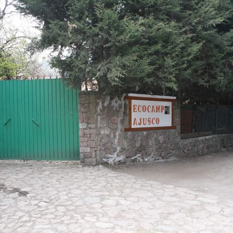 Entrada de Eco Camp Ajusco