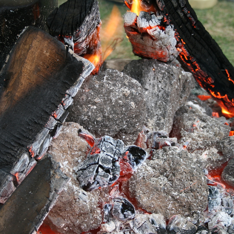 Las abuelitas ancestrales (piedra volcánica basáltica)